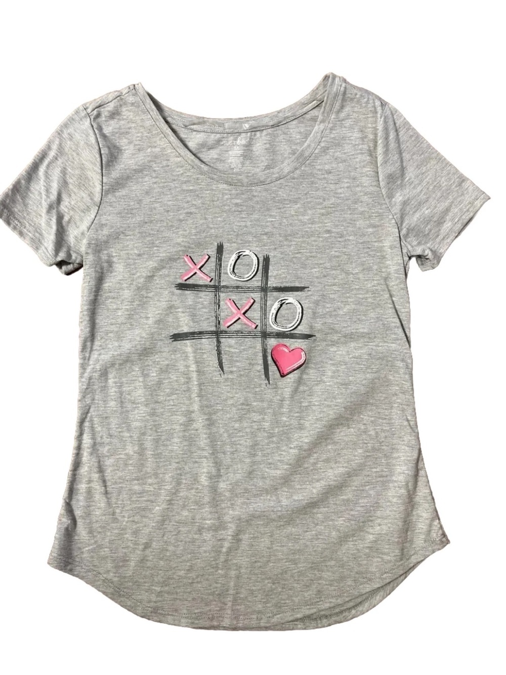 just be Gray Short-Sleeve Tee with Pink Tic-Tac-Toe Heart Graphic